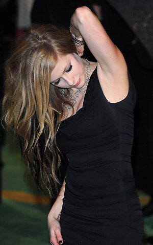 Avril Lavigne leaked photo #103