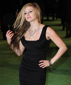 Avril Lavigne leaked photo #107