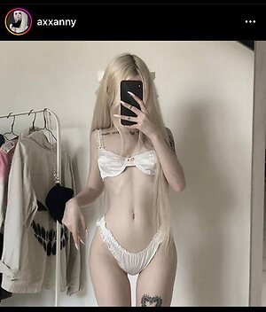 Axanny Nude Leaked Photo #13