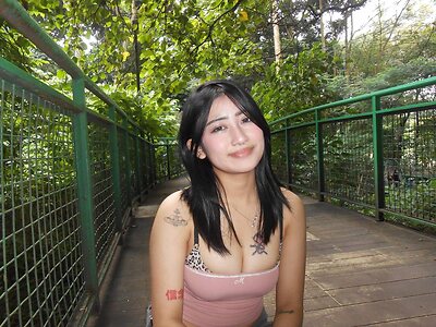 Ayeesha leaked photo #15
