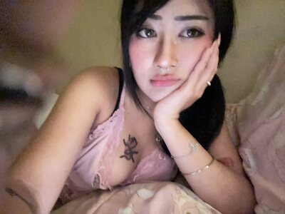 Ayeesha leaked photo #22