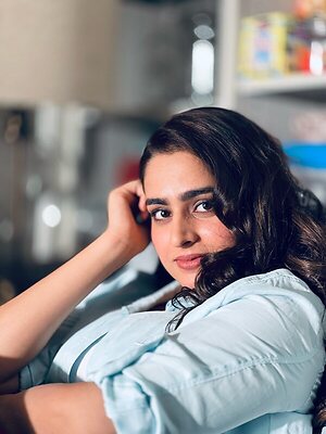 Ayesha Khan leaked photo #14