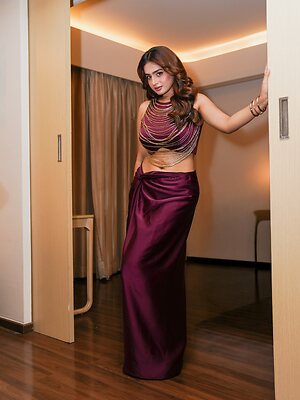 Ayesha Khan leaked photo #33