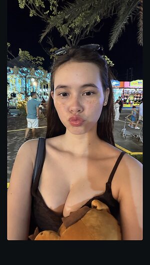 Ayesha Oprenario