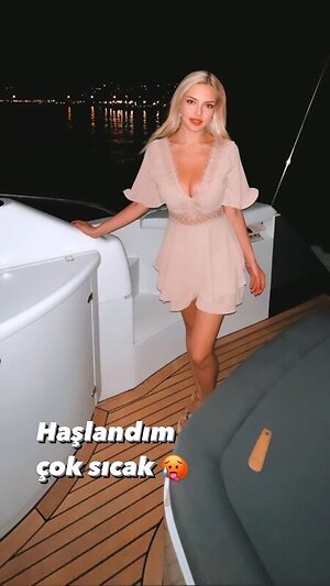 Aygün Aydın leaked photo #26