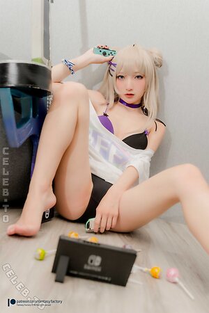 Azra photo
