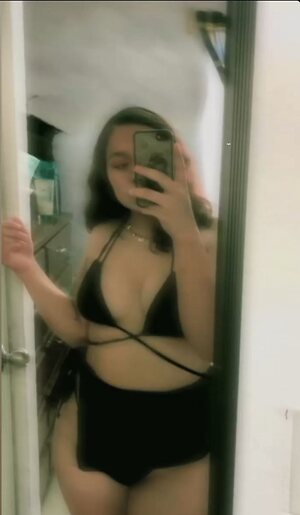 Azucena Lopez leaked photos