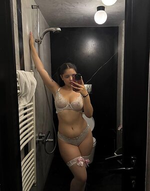 babekriss leaked photo #32