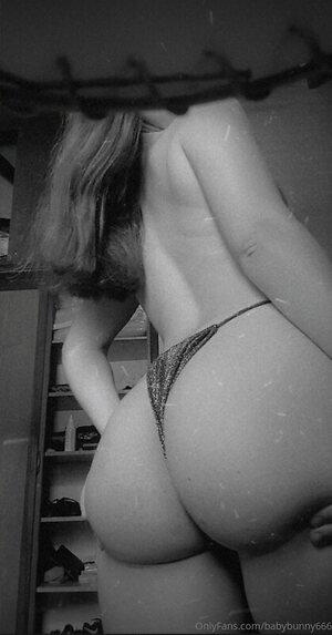 Babybunny666 leaked photo #25