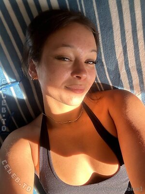 BabygirlAlice Nude Leaked Photo #3