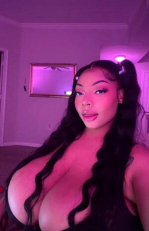 Badgirl_Tami