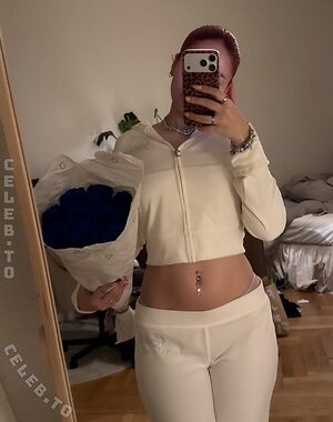 Badmómzjay Nude Leaked Photo #10