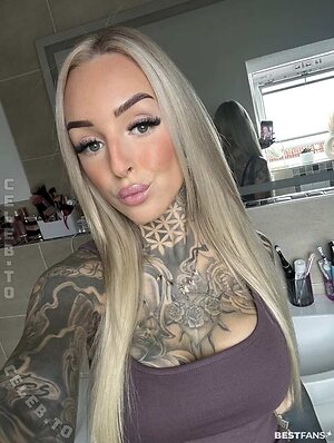 Bad_xmoni leaked photo #107