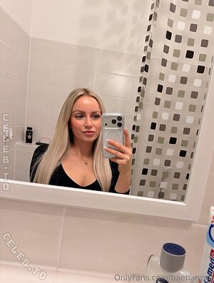 baebaezoe Nude Leaked Photo #6