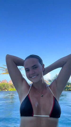 Bailee Madison collection leaked photo #70