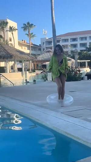 Bailee Madison collection leaked photo #76
