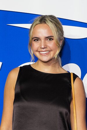 Bailee Madison leaked photo #3