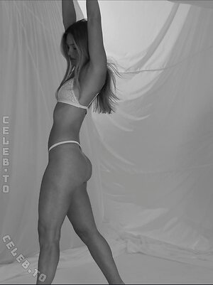 Bar Refaeli Nude Leaked Photo #48