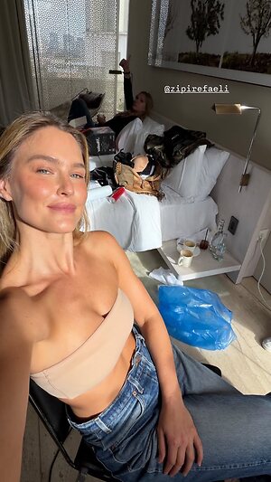 Bar Refaeli leaked photo #171