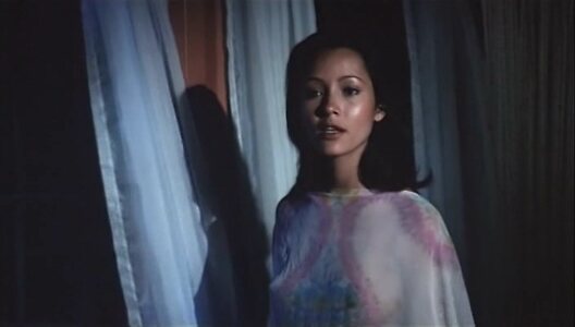 Barbara Carrera leaked photo #5