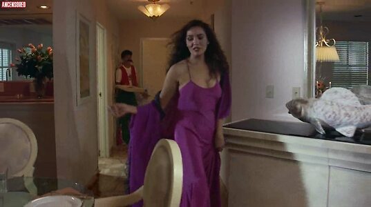 Barbara Carrera