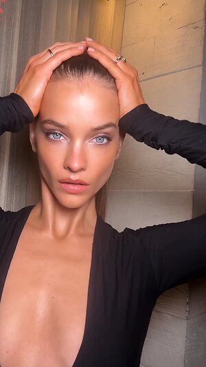 Barbara Palvin Hot leaked photo #2
