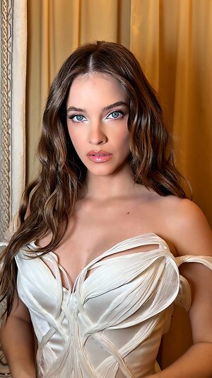 Barbara Palvin Hot