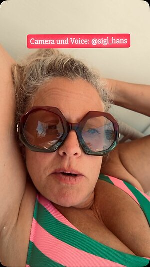Barbara Schoeneberger leaked photo #2