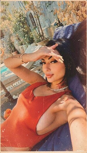 Bar.Berlisa leaked photo #3