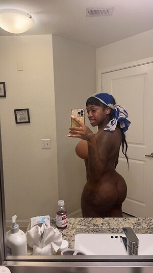 Barbie Bugatti Nude Leaked Photo #5