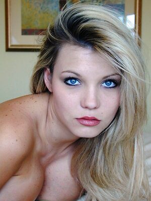 Barbie Griffin leaked photo #4