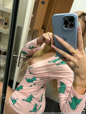 BarbieGirl Nude Leaked Photo #16