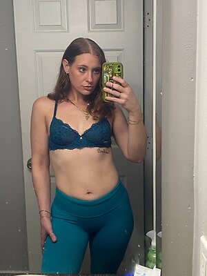 battylilkiwi_7270 leaked photo #7