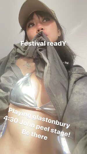 Beabadoobee leaked photo #82