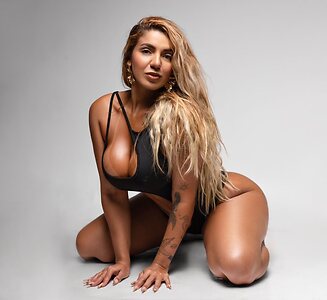 Beauty.carollima leaked photo #4