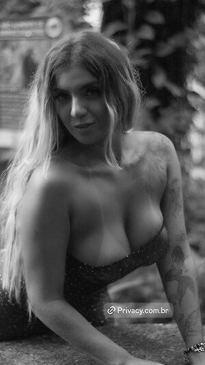 Beauty.carollima leaked photo #24