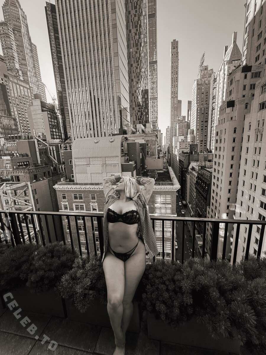 Bebe Rexha photo