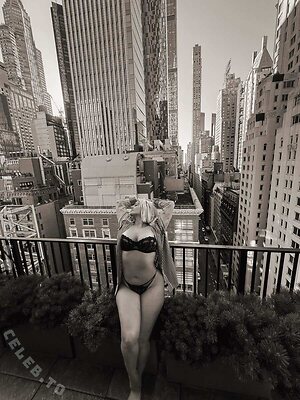 Bebe Rexha Nude Leaked Photo #232