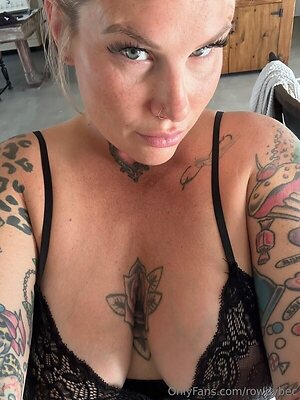 Bec Rawlings leaked photo #22
