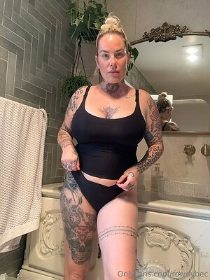 Bec Rawlings leaked photo #36