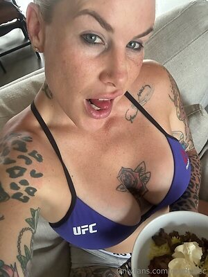 Bec Rawlings leaked photo #37