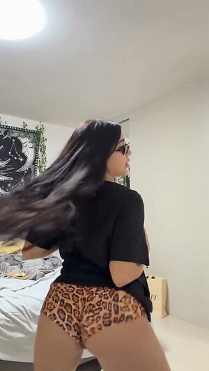 Beca Barreto leaked photo #5