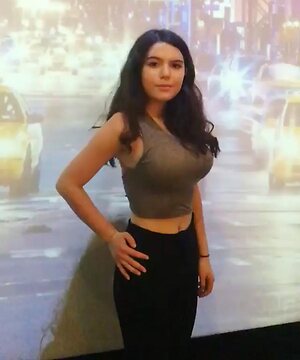 Becca Hochman leaked photo #3