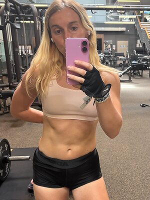 Becca Peach leaked photo #3