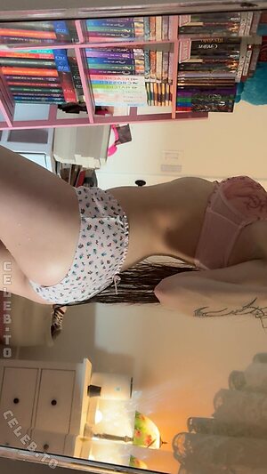 beebee Nude Leaked Photo #109