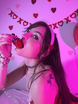 beebee Nude Leaked Photo #157