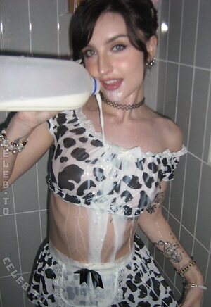 beebee Nude Leaked Photo #169