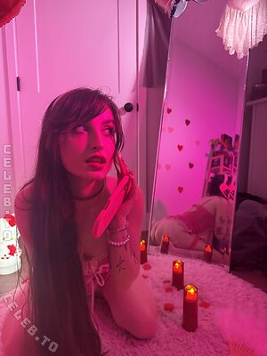 beebee Nude Leaked Photo #198