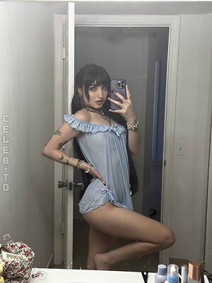 beebee Nude Leaked Photo #349