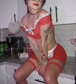 beebee Nude Leaked Photo #391